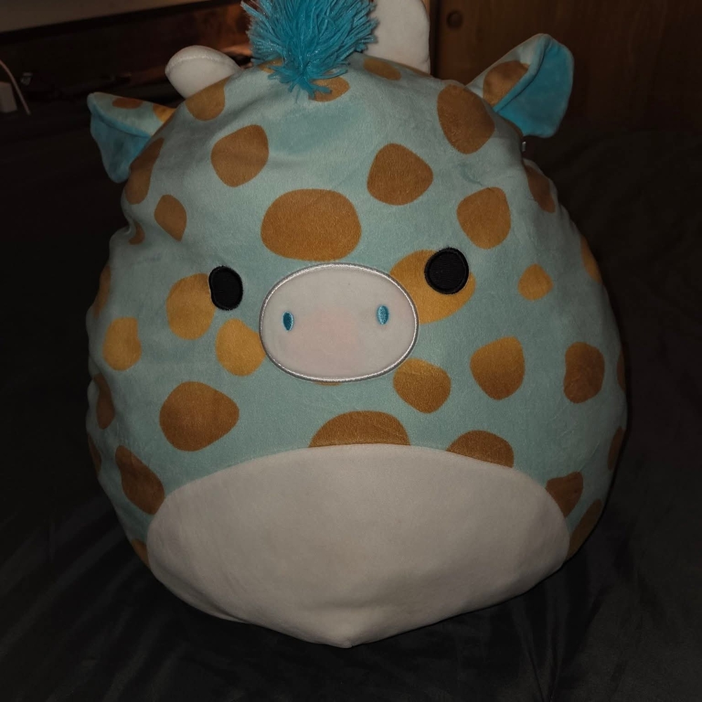 Plush Giraffe Stuffed Animal - Mint with Tan SpotsZelia the Giraffe Squishmallow